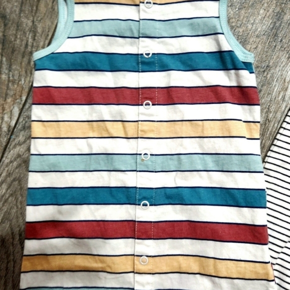 2 Euc/nwot!! CARTER'S 18M rompers - Picture 2 of 4